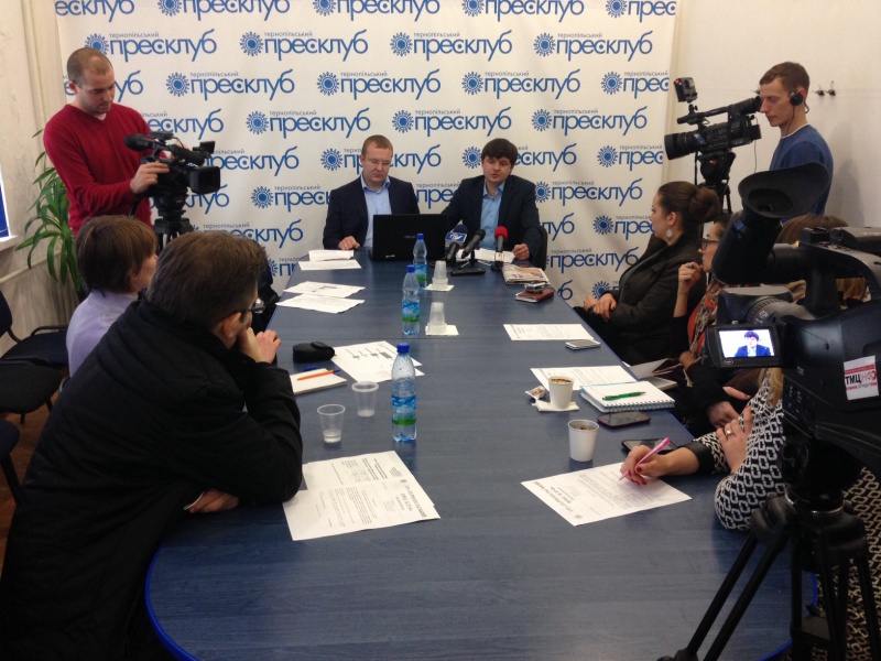 Про роль соціології у виборчому процесі і передвиборчі маніпуляції розповідали тернопільським журналістам