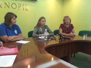 Круглий  стіл на тему: “Роль місцевих громад в адаптації та соціальній інтеграції вимушених переселенців”