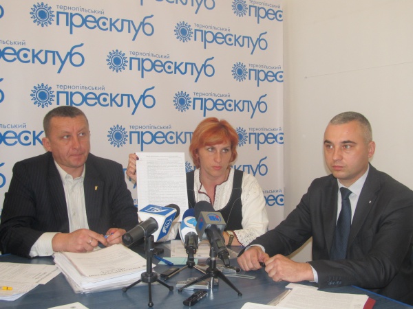 ТВК ввела нових депутатів до Тернопільської обласної ради. Чи може громада святкувати перемогу?