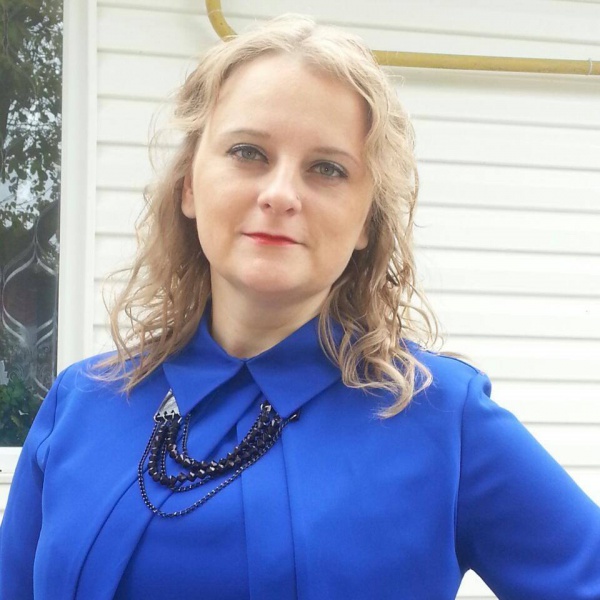 Тернопільська журналістка Наталка Барнич 21 листопада приймає вітання з нагоди дня народження!