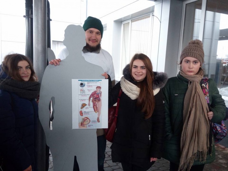 У Тернополі відбулась інформаційна акція «На запчастини – тільки машини!»