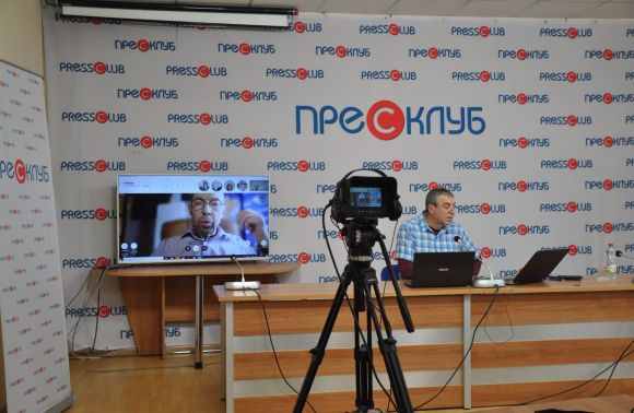 Нацрада дозволятиме мовлення російських телеканалів, лояльних до України?